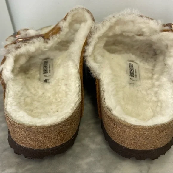 Birkenstock Tan Shearling Sandals 5 US.  EU36 - Picture 4 of 8